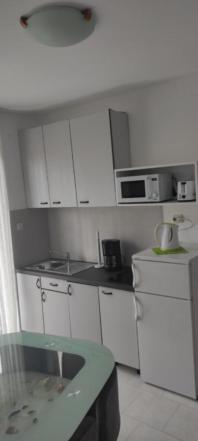 Apartmani Mille Starigrad Paklenica Dış mekan fotoğraf