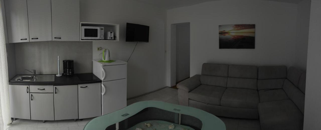 Apartmani Mille Starigrad Paklenica Dış mekan fotoğraf